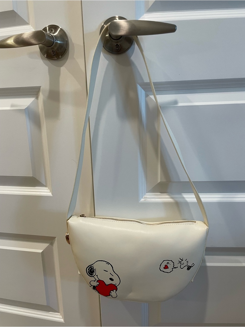 White Snoopy Heart Shoulder/crossbody purse